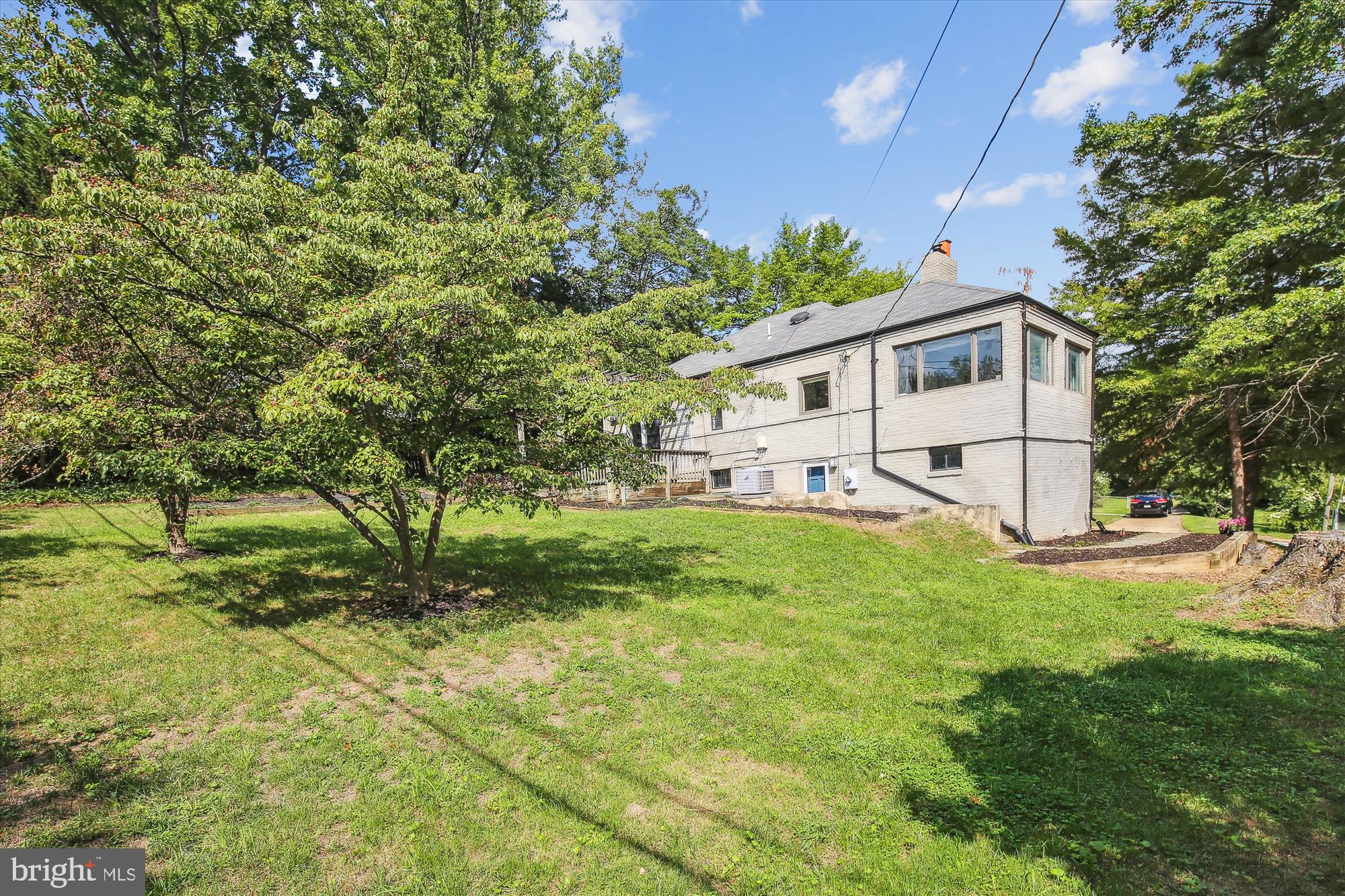 2824 SUMMERFIELD ROAD