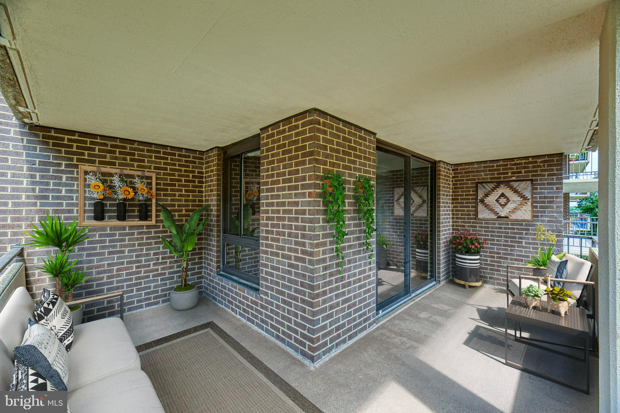 1800 OLD MEADOW ROAD 522