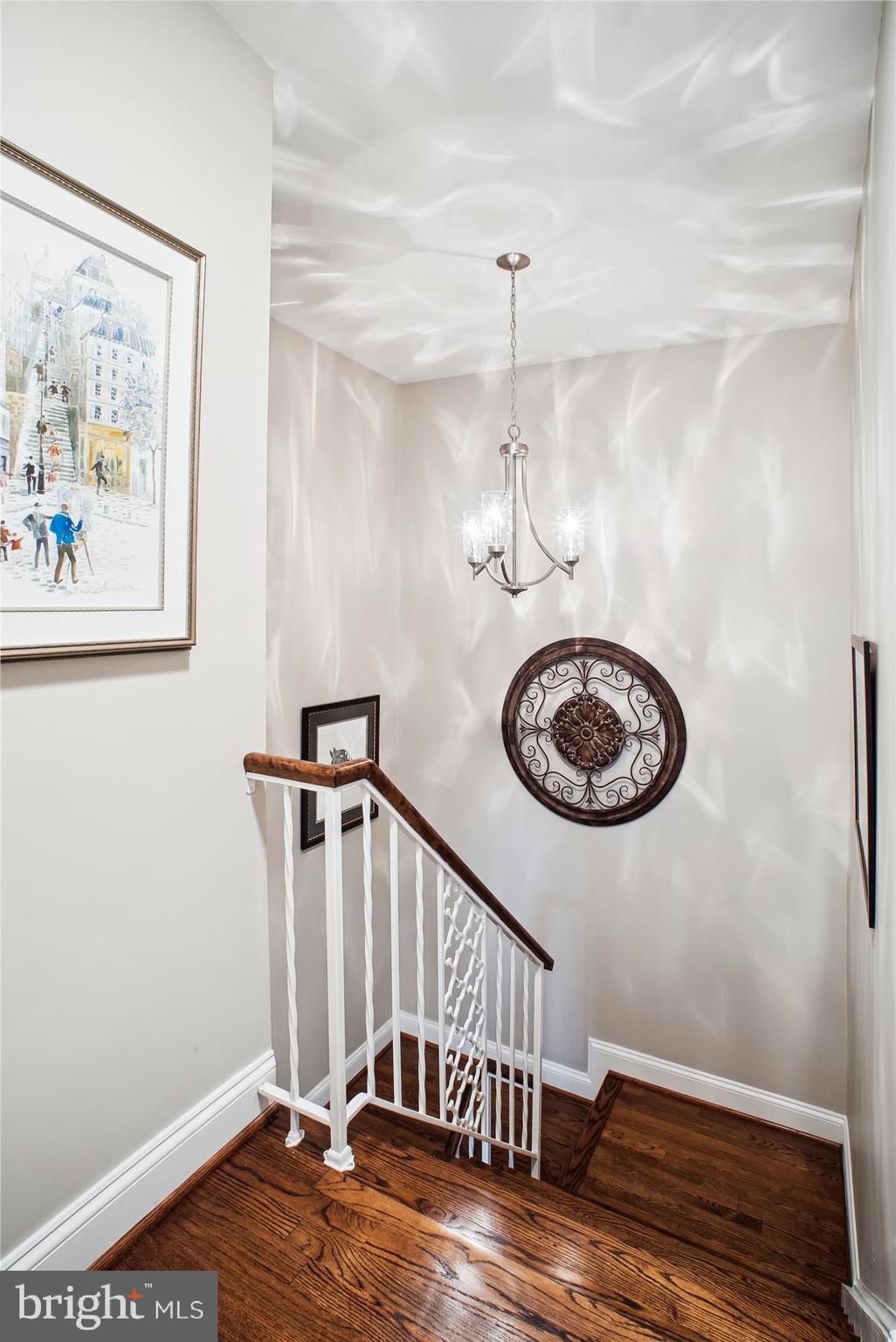 6301 GOLF COURSE SQUARE