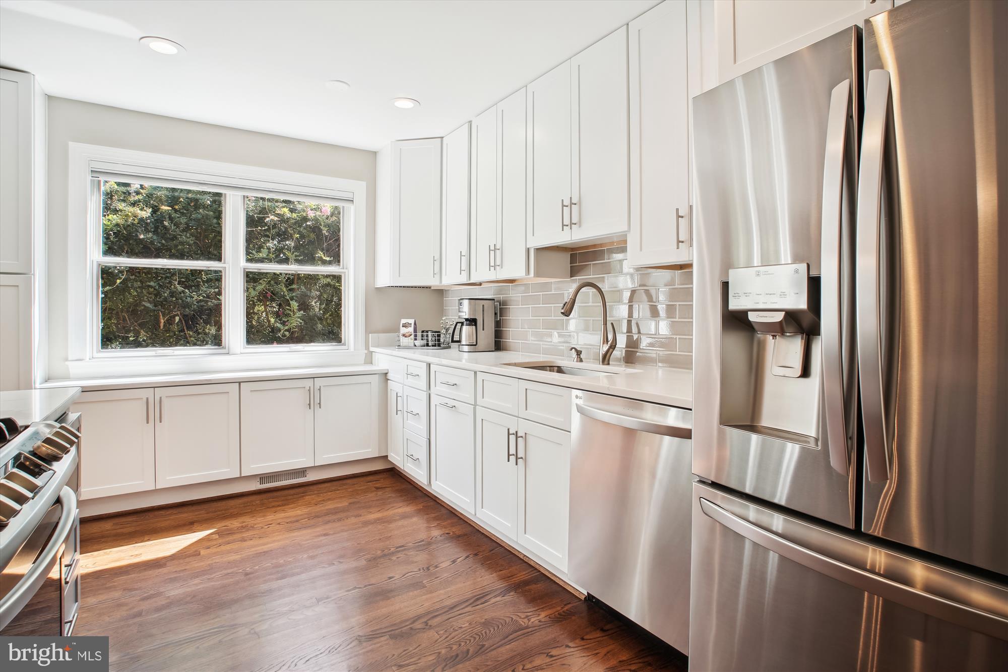 6301 GOLF COURSE SQUARE