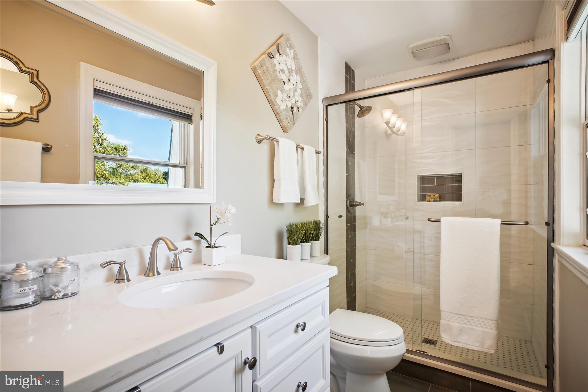 6301 GOLF COURSE SQUARE