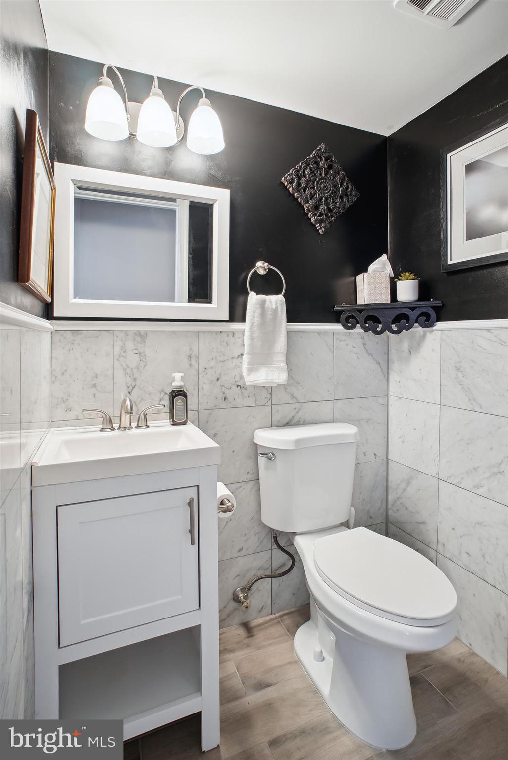 6301 GOLF COURSE SQUARE