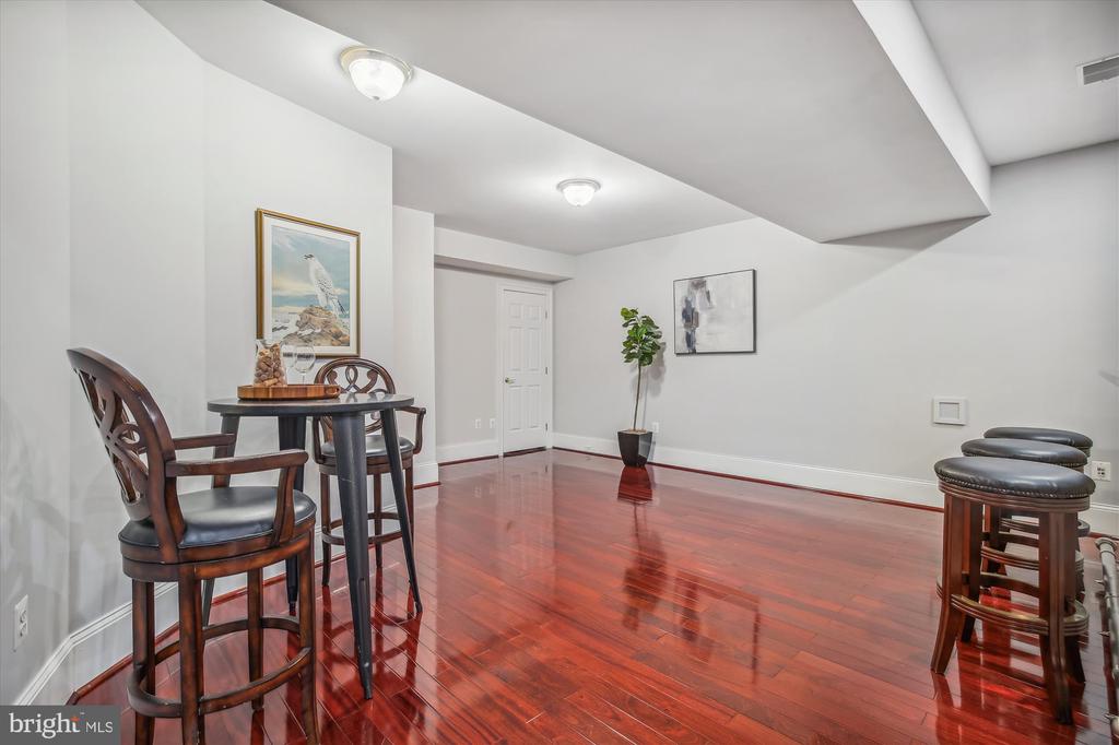 1496 TEAGUE DRIVE