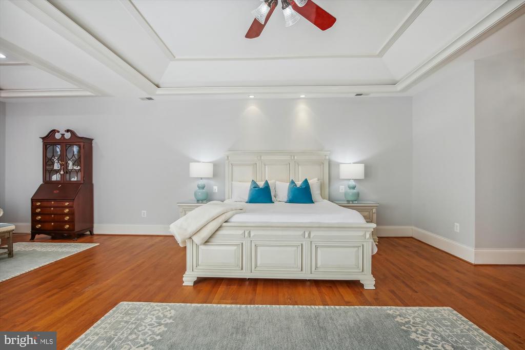 1496 TEAGUE DRIVE