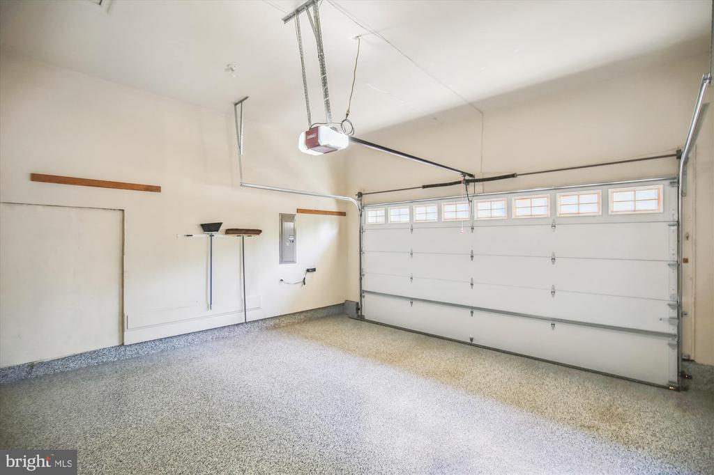 1496 TEAGUE DRIVE