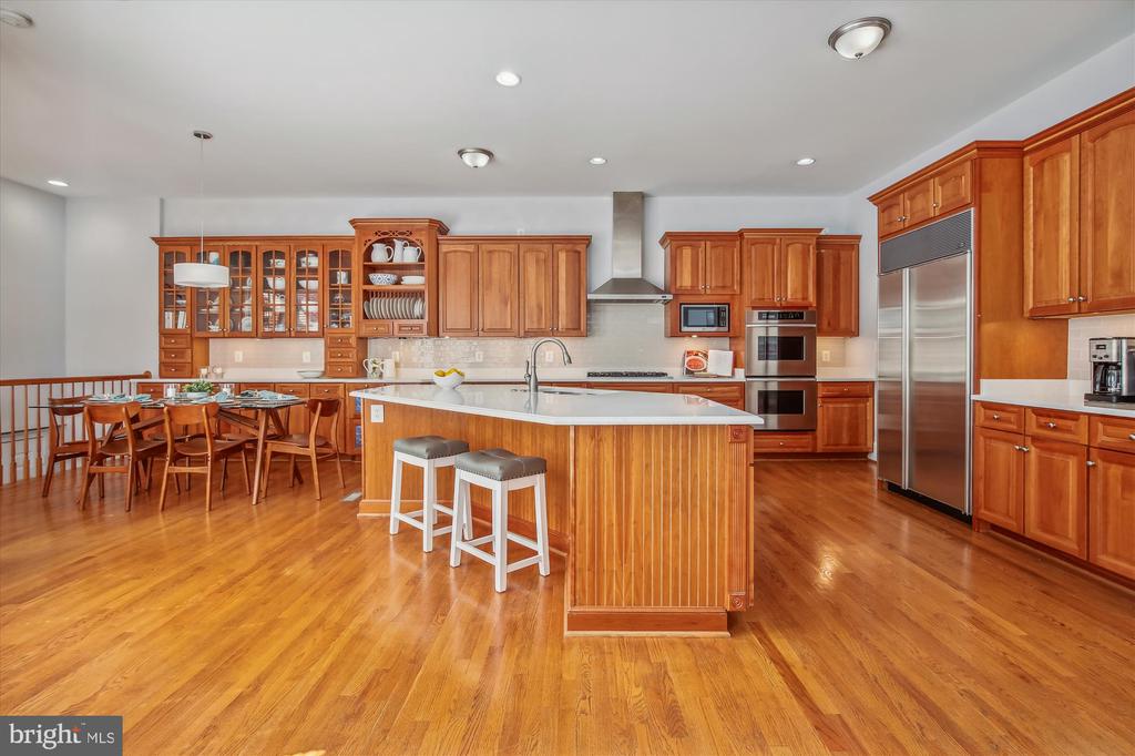 1496 TEAGUE DRIVE