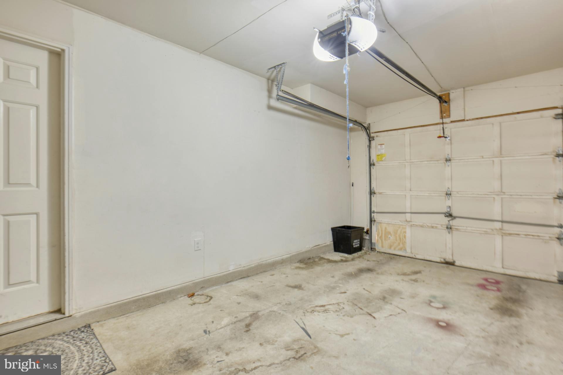 8603 BEECH HOLLOW LANE