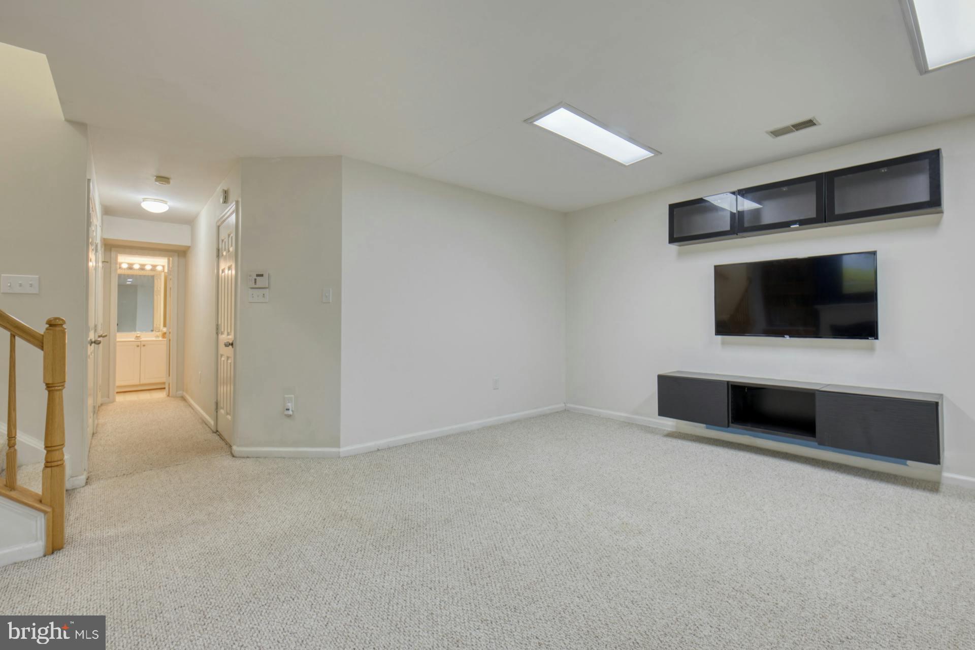 8603 BEECH HOLLOW LANE