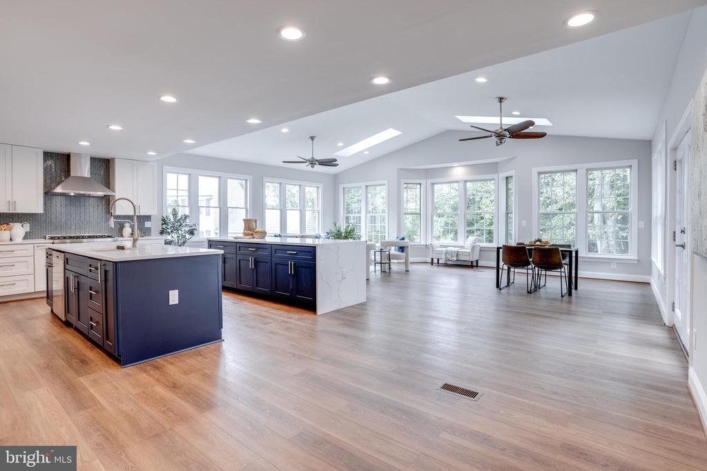 8750 CENTER ROAD 1