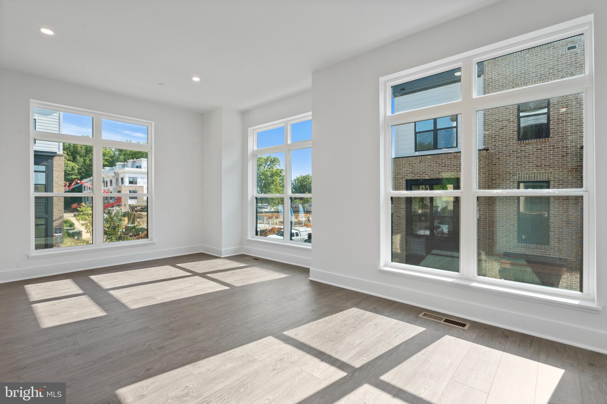 2038 TYSONS RIDGELINE ROAD