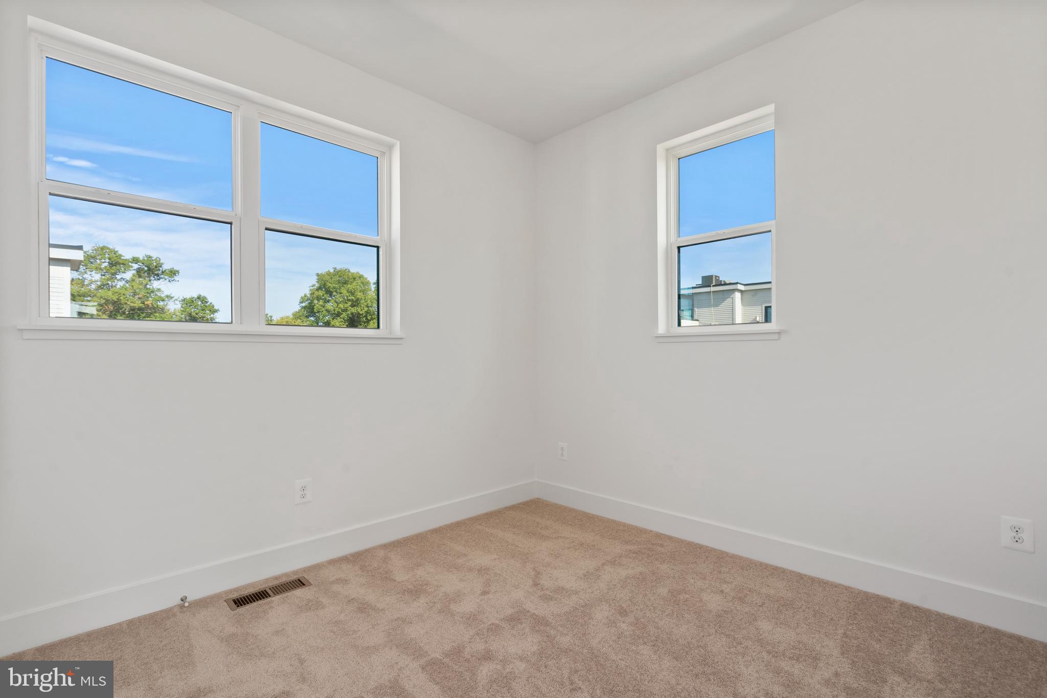2038 TYSONS RIDGELINE ROAD