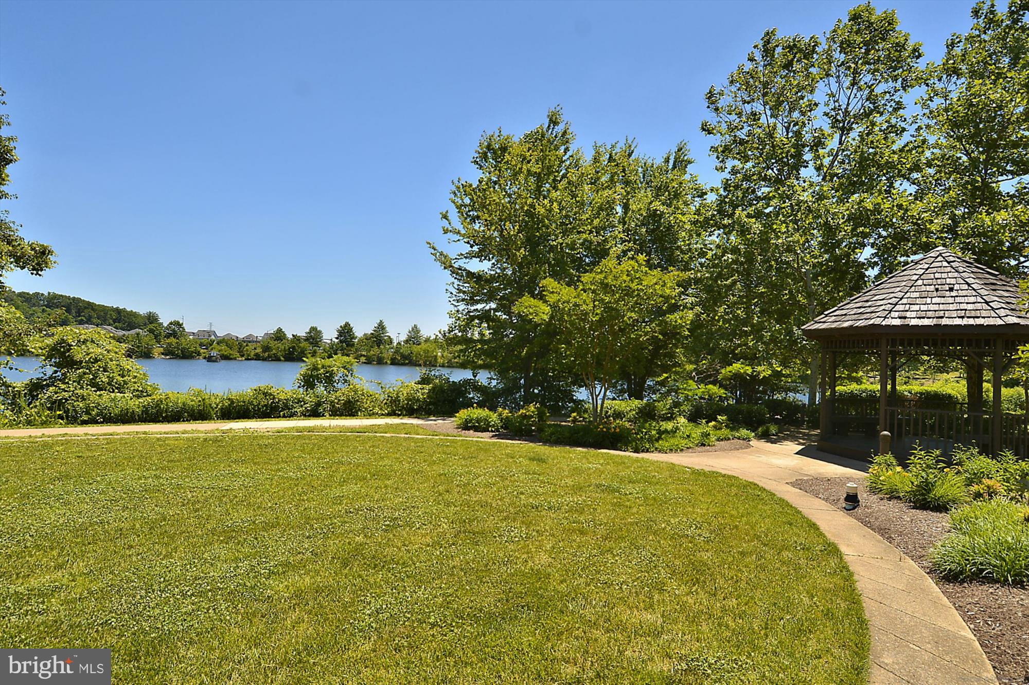 7308 MALLORY CIRCLE