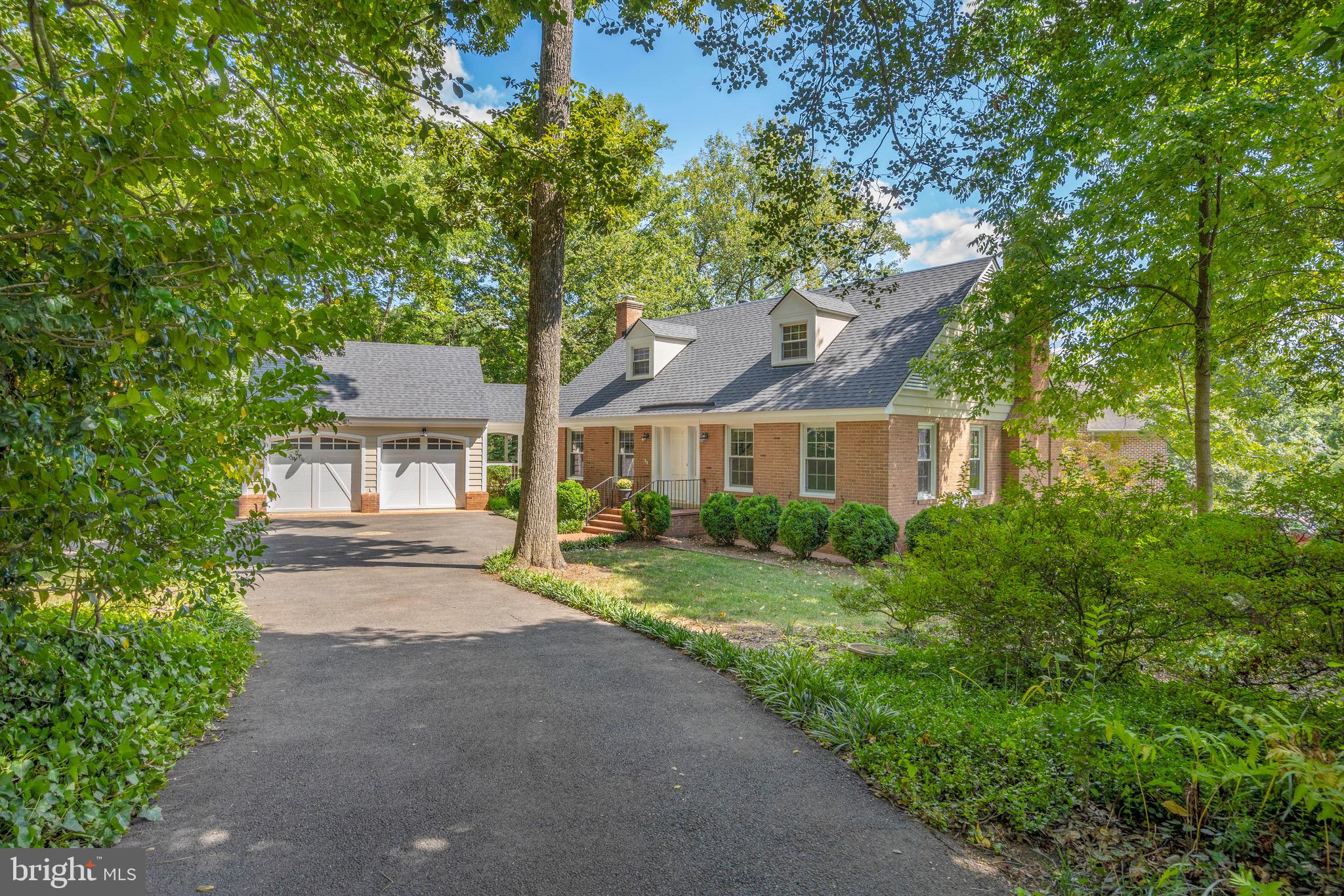 4803 AUTUMN LAKE WAY