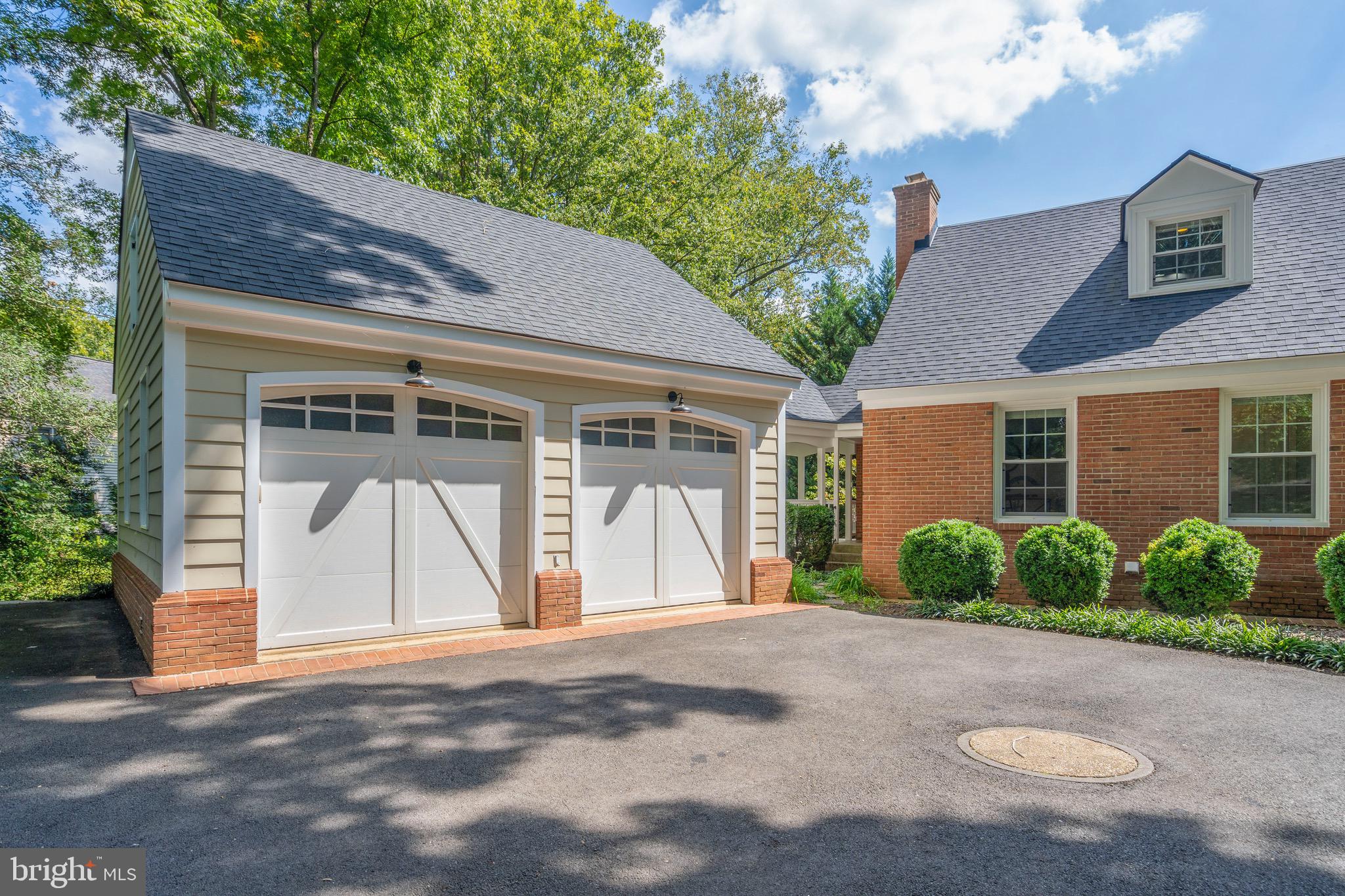 4803 AUTUMN LAKE WAY