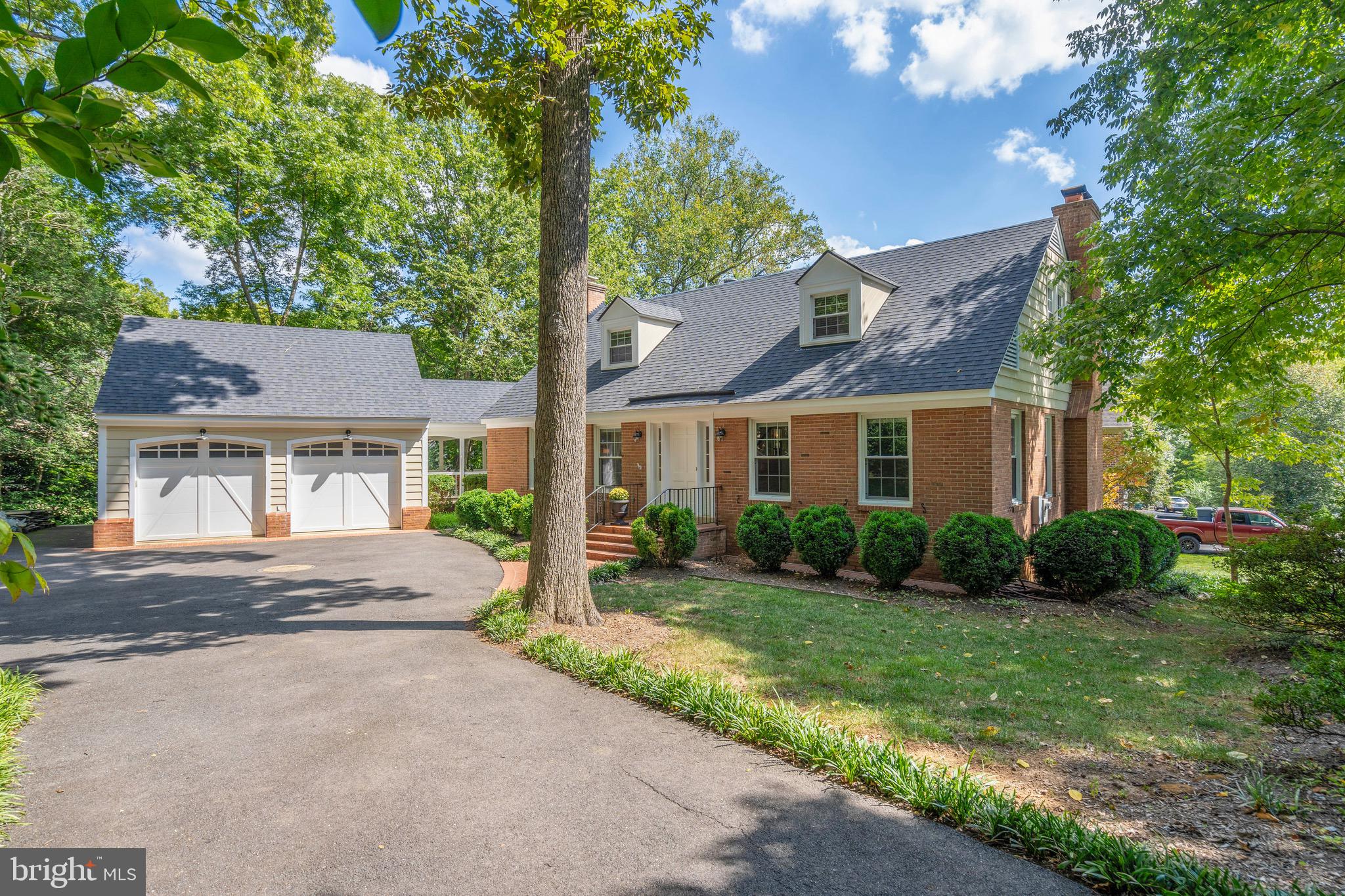 4803 AUTUMN LAKE WAY
