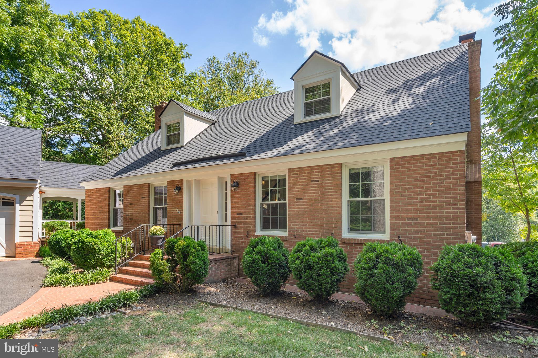 4803 AUTUMN LAKE WAY