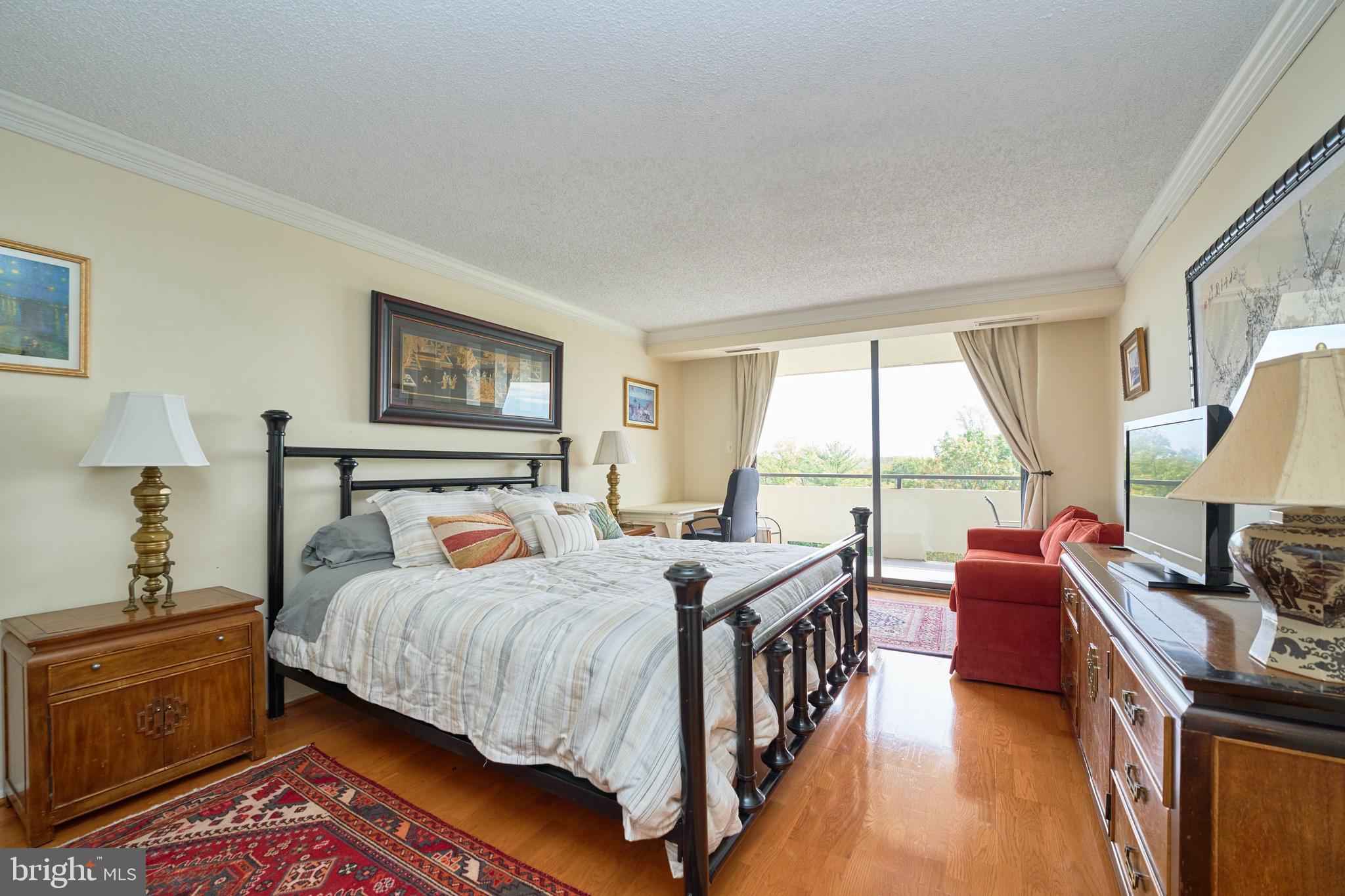 1800 OLD MEADOW ROAD 503