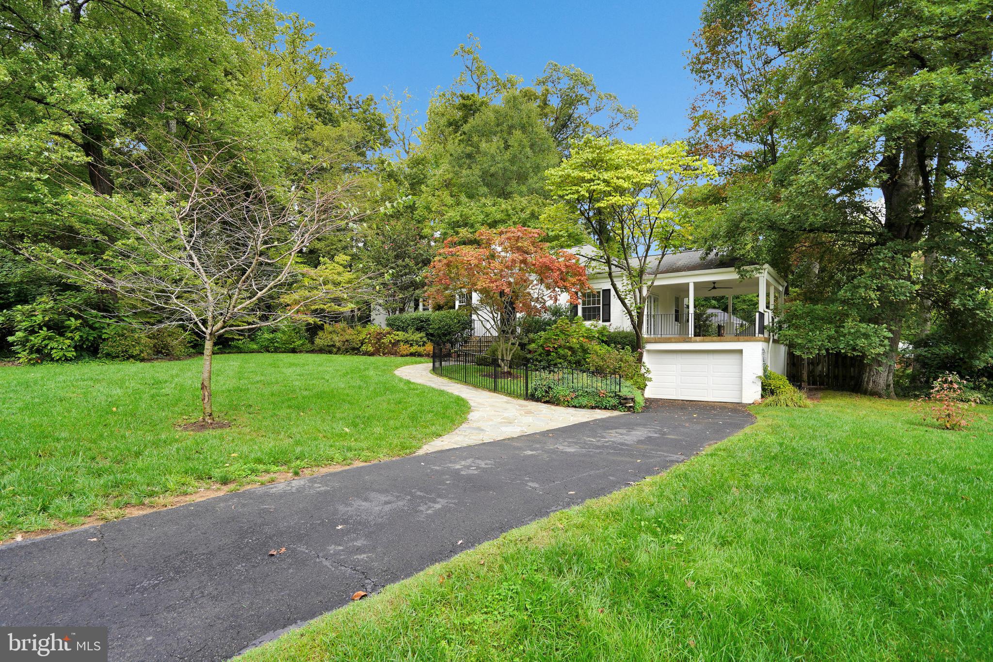 1600 HOLLINDALE DRIVE