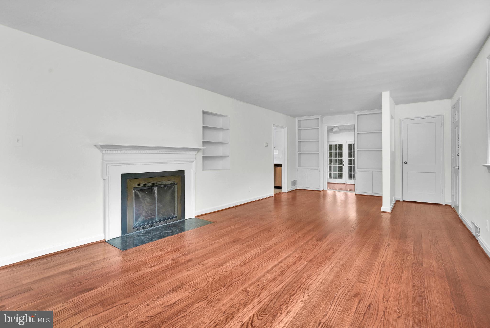 1600 HOLLINDALE DRIVE