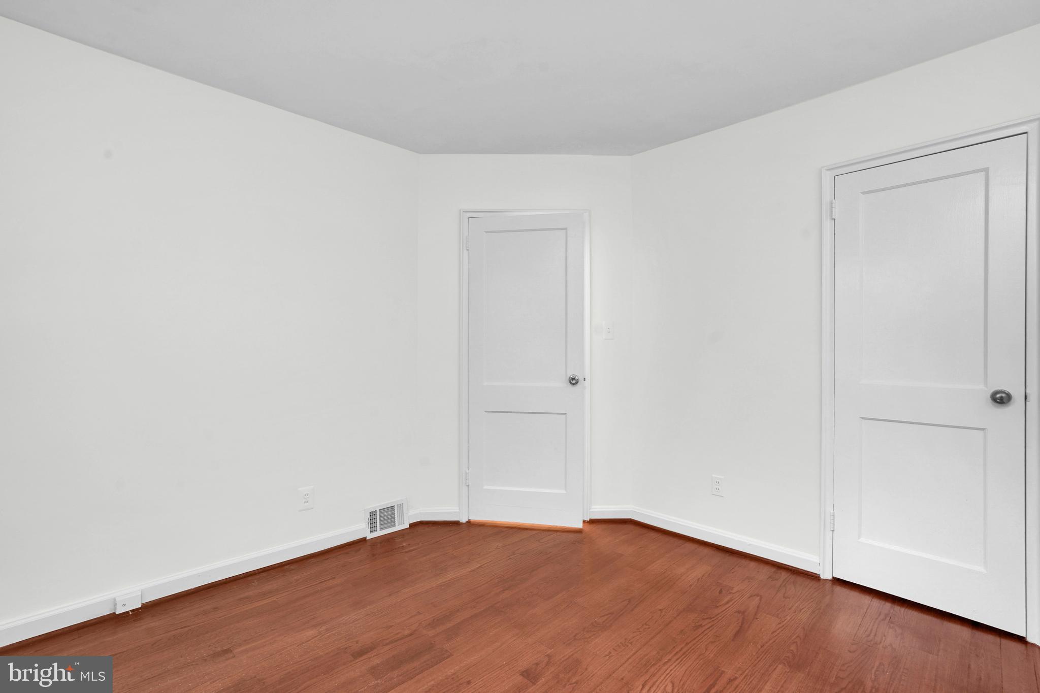 1600 HOLLINDALE DRIVE