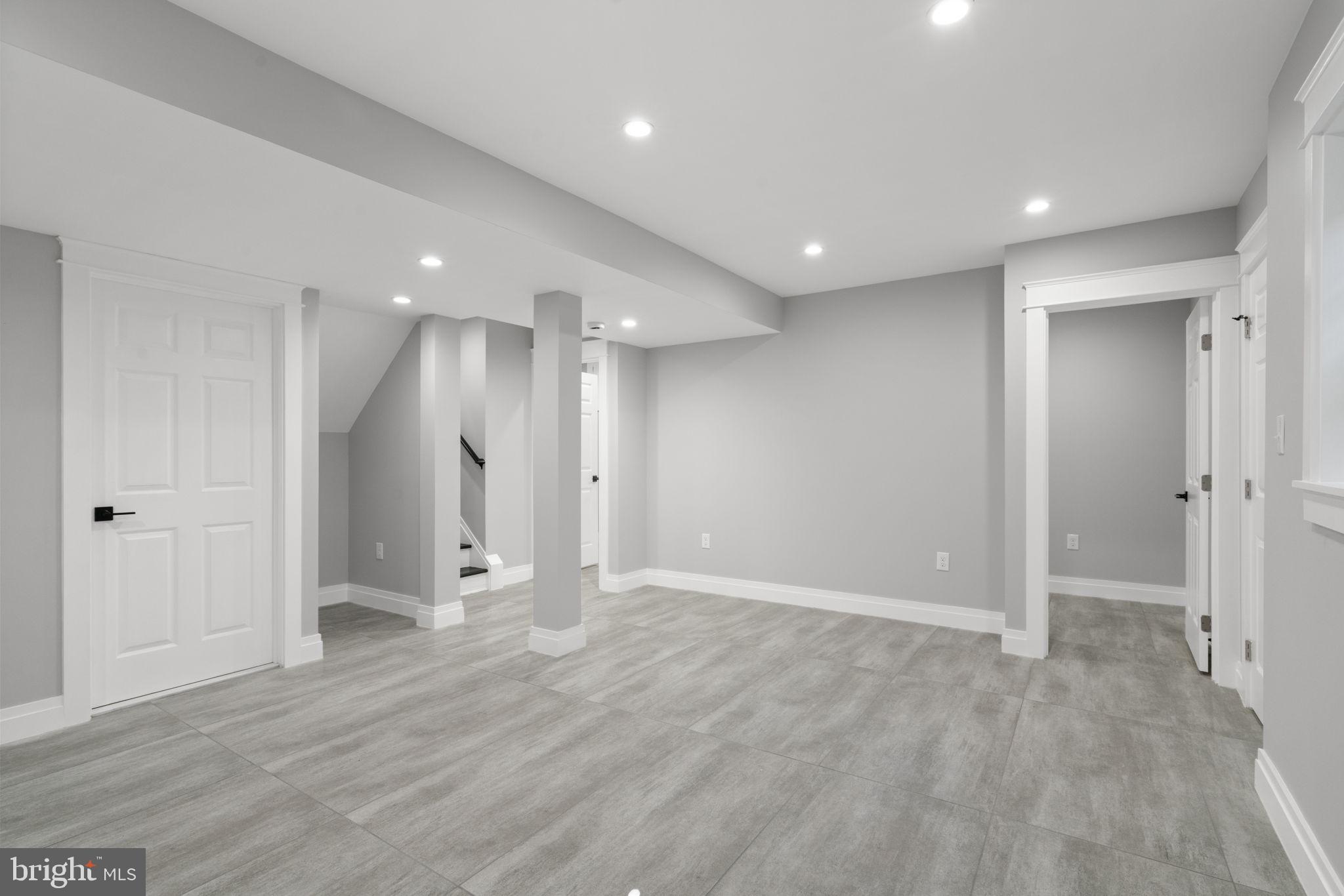9516 FERRY HARBOUR COURT