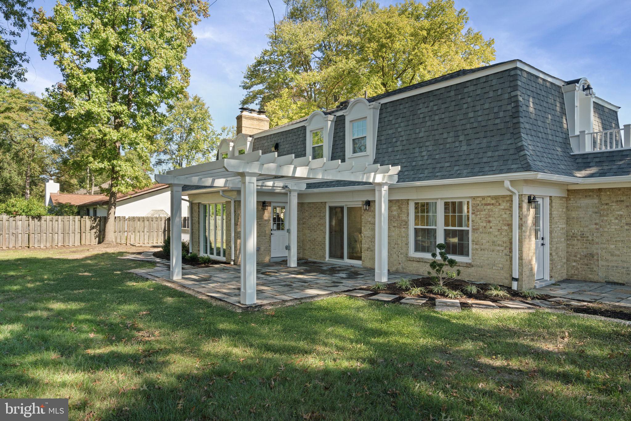 9516 FERRY HARBOUR COURT