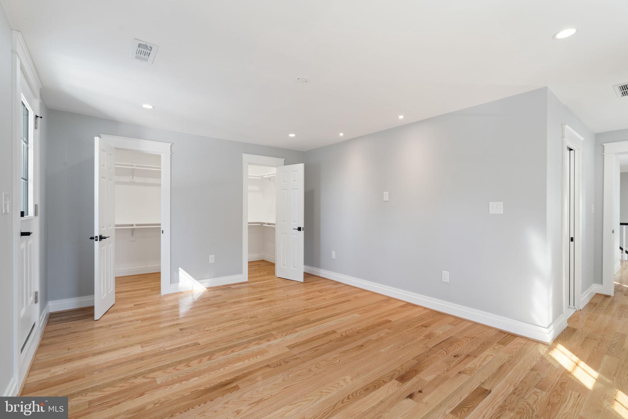 9516 FERRY HARBOUR COURT