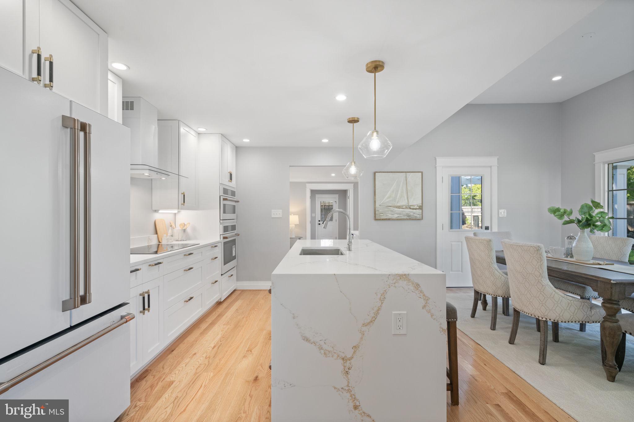 9516 FERRY HARBOUR COURT