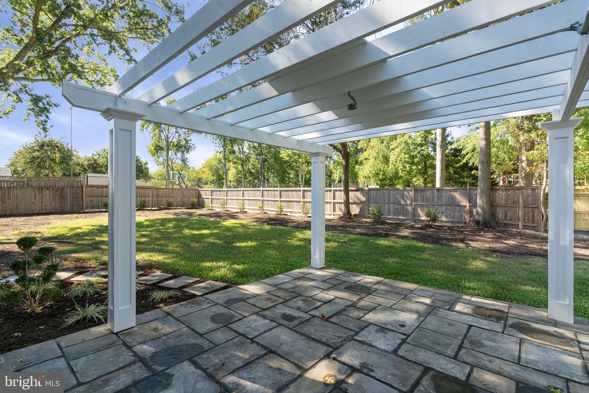 9516 FERRY HARBOUR COURT