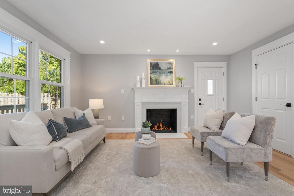 9516 FERRY HARBOUR COURT