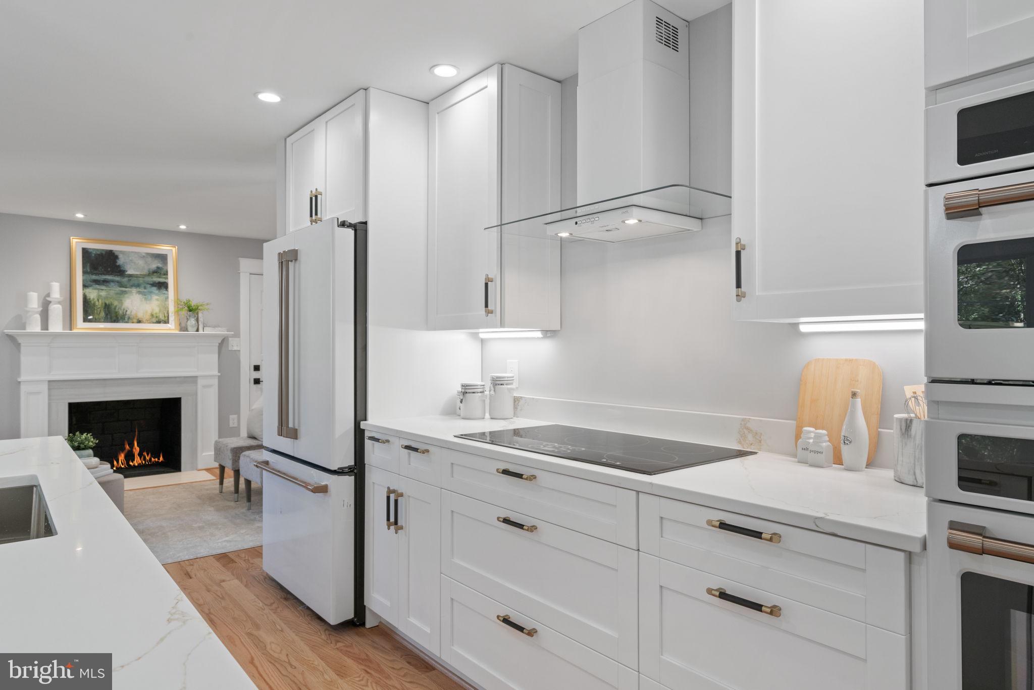 9516 FERRY HARBOUR COURT