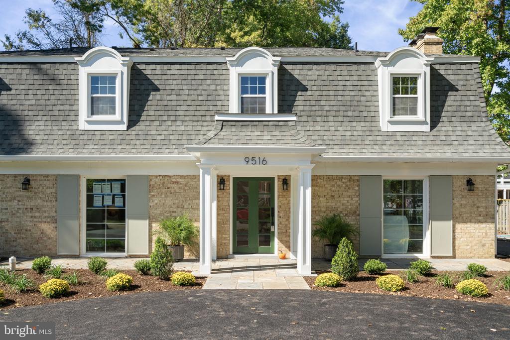 9516 FERRY HARBOUR COURT
