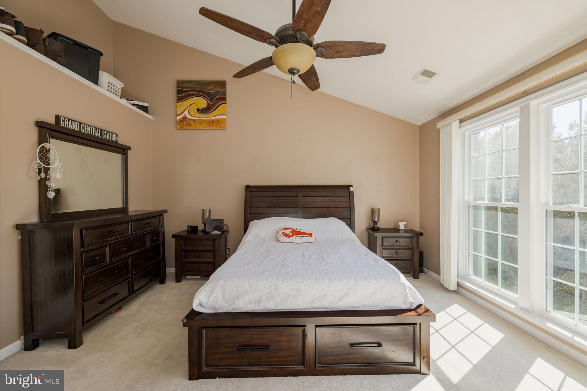 6184 MANCHESTER PARK CIRCLE