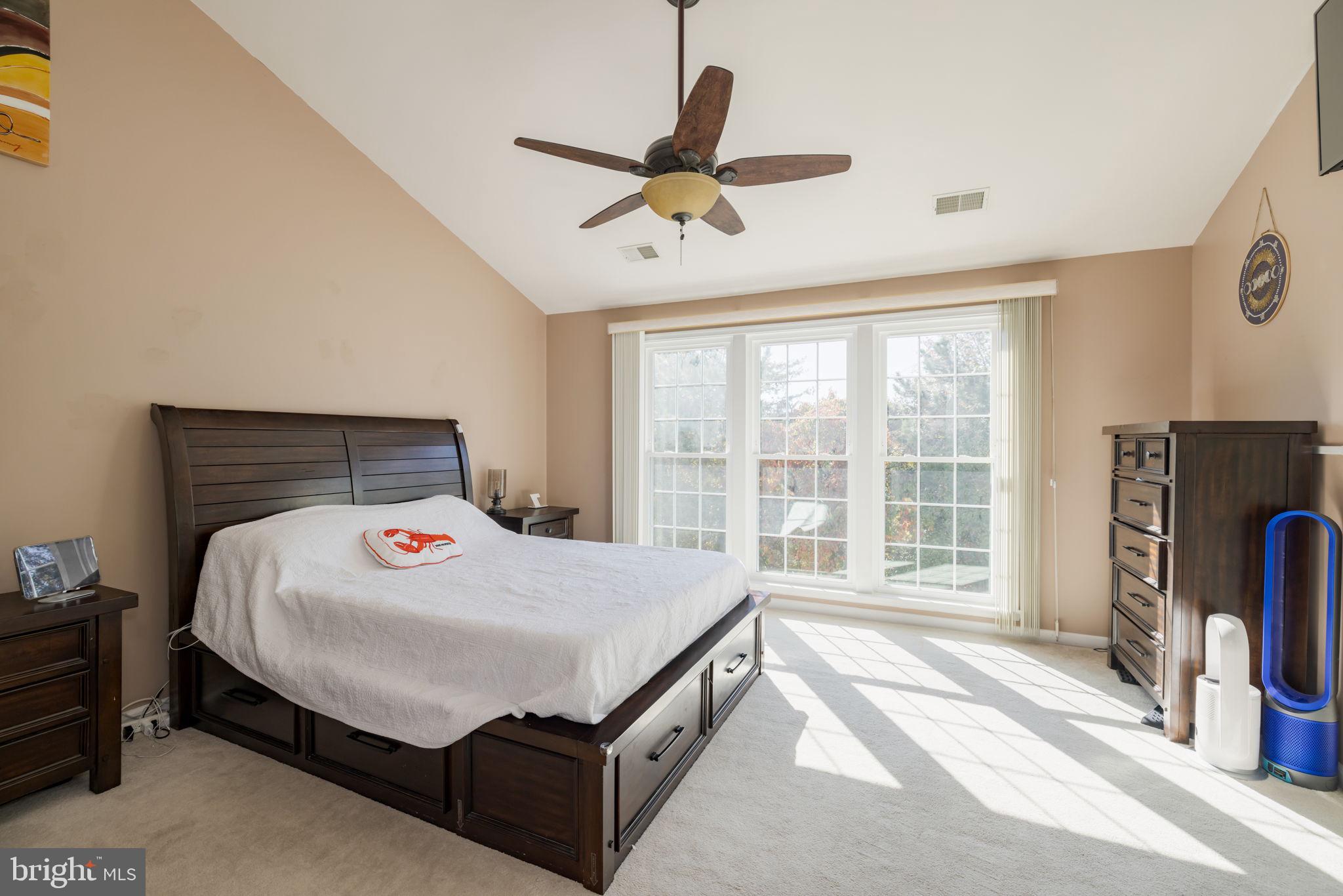 6184 MANCHESTER PARK CIRCLE