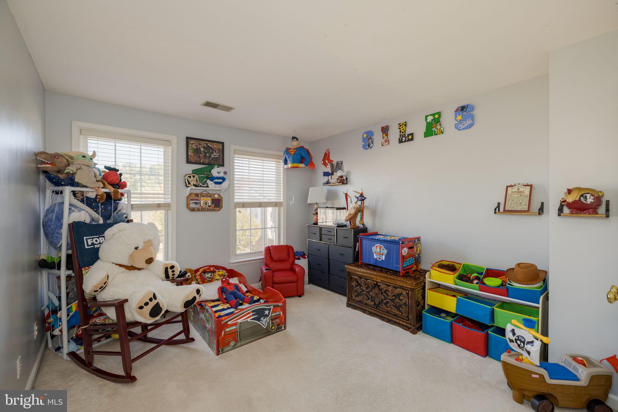 6184 MANCHESTER PARK CIRCLE