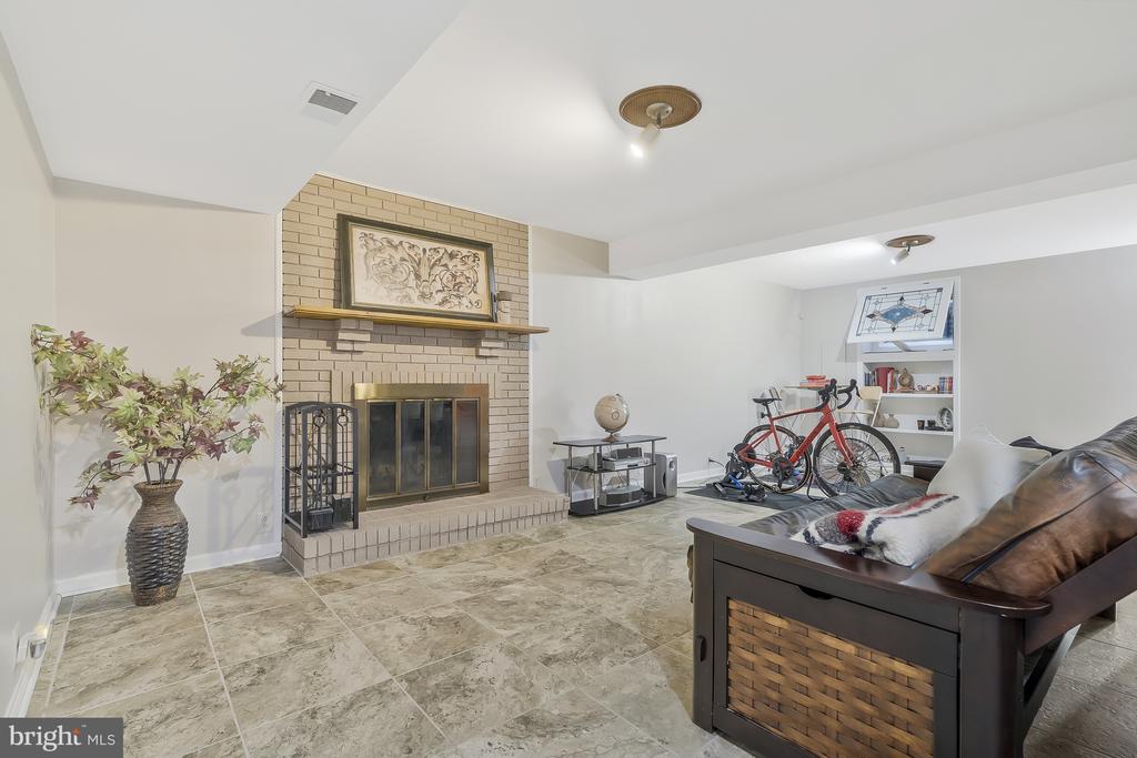 12623 FRANKLIN FARM