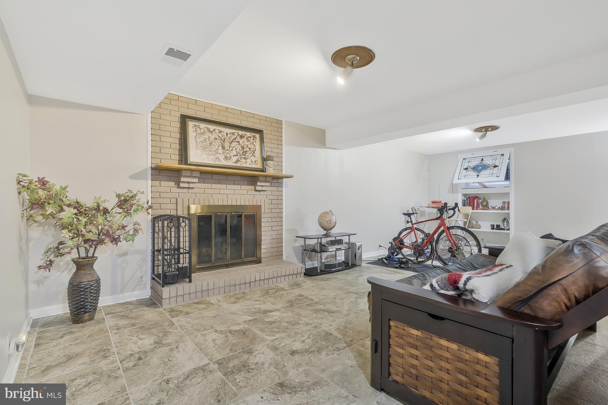 12623 FRANKLIN FARM