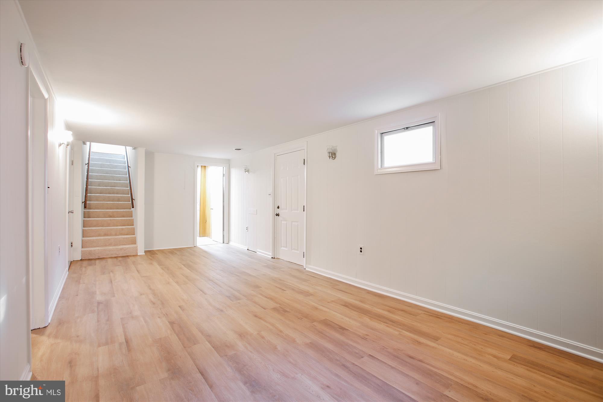 2405 PHILLIPS DRIVE