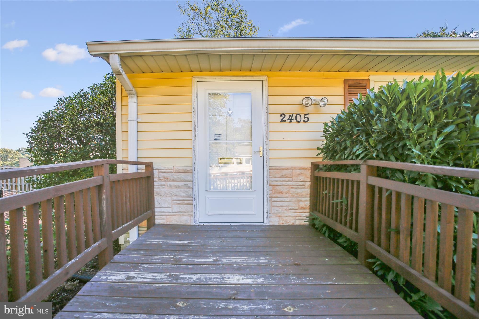 2405 PHILLIPS DRIVE