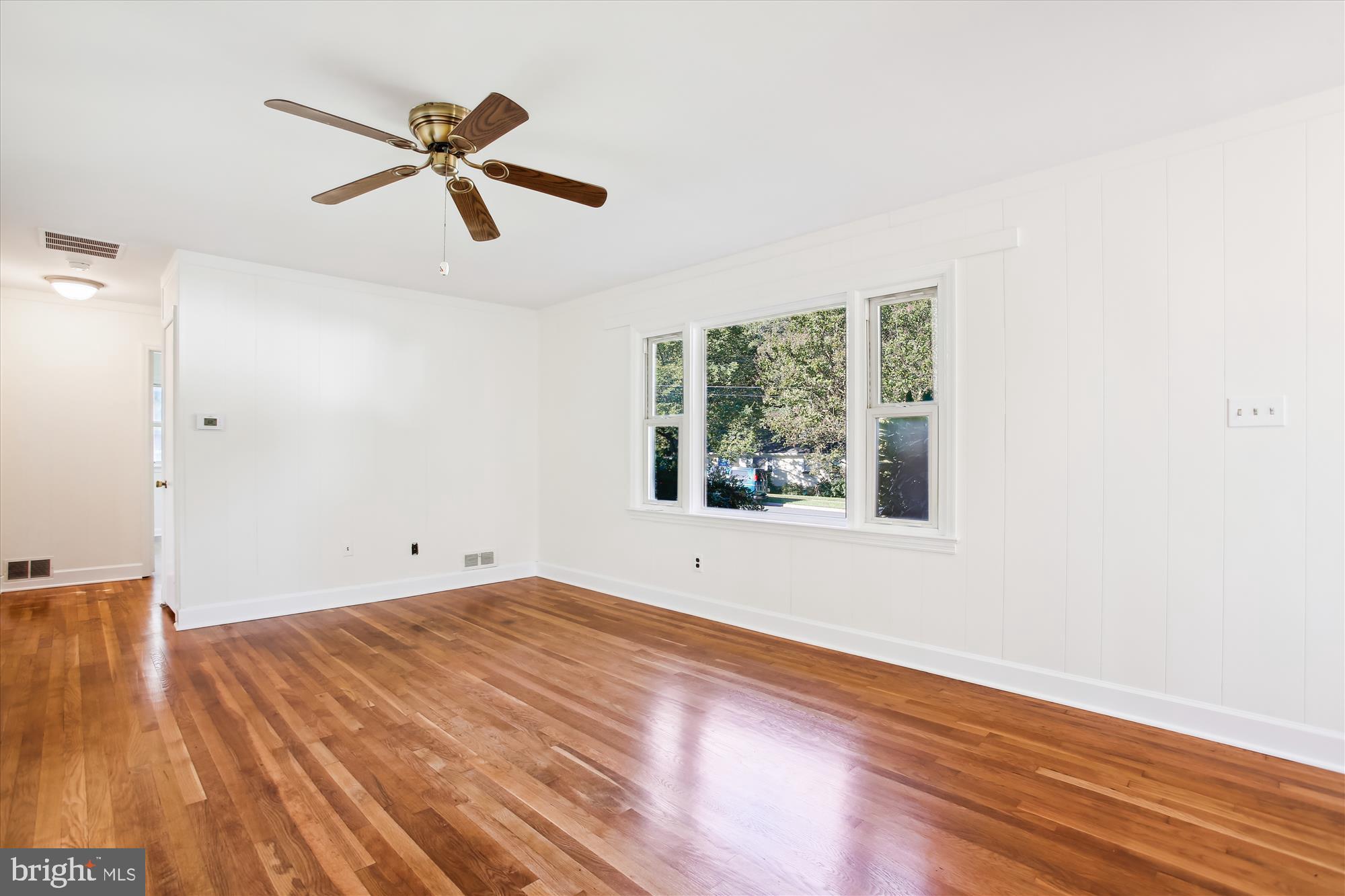 2405 PHILLIPS DRIVE