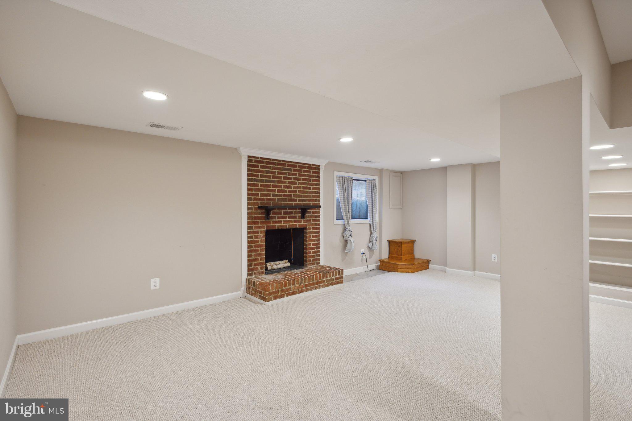 11436 FAIRWAY DRIVE