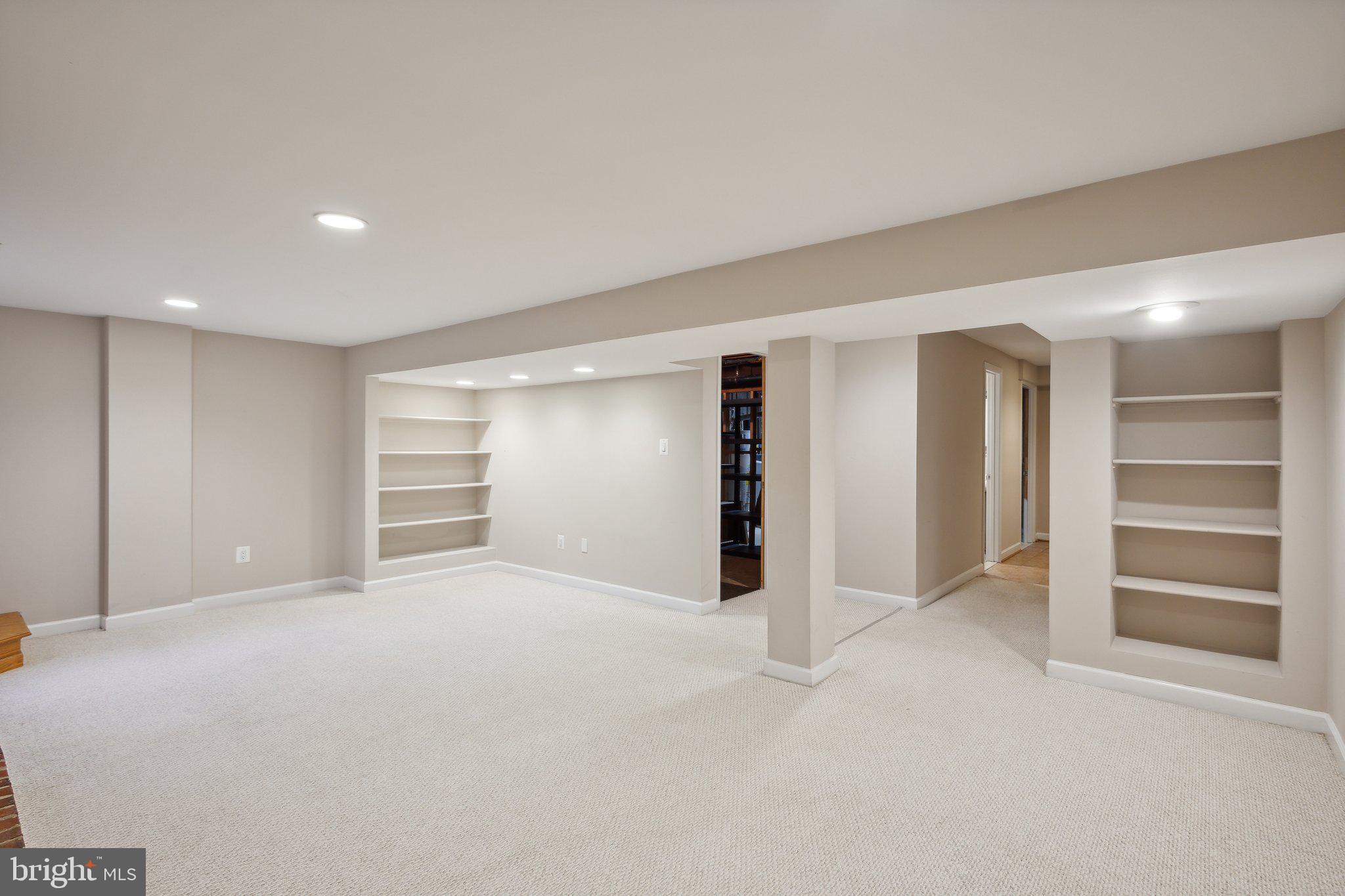 11436 FAIRWAY DRIVE