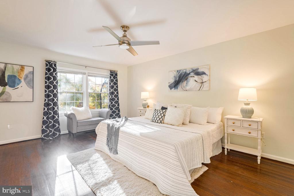 4499 MORNING WIND COURT