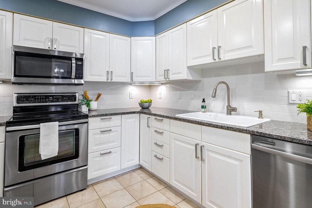 4499 MORNING WIND COURT