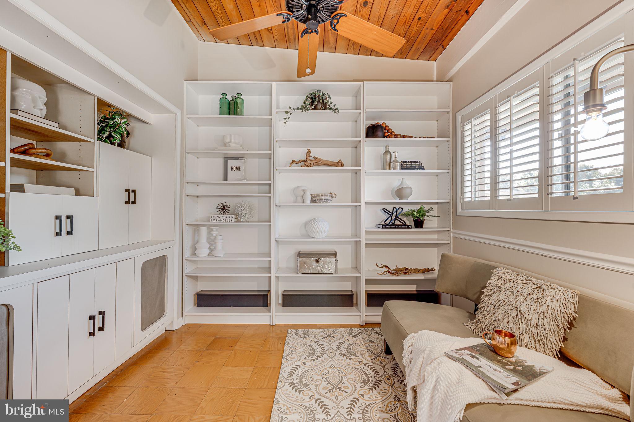 4903 AMERICANA DRIVE 207