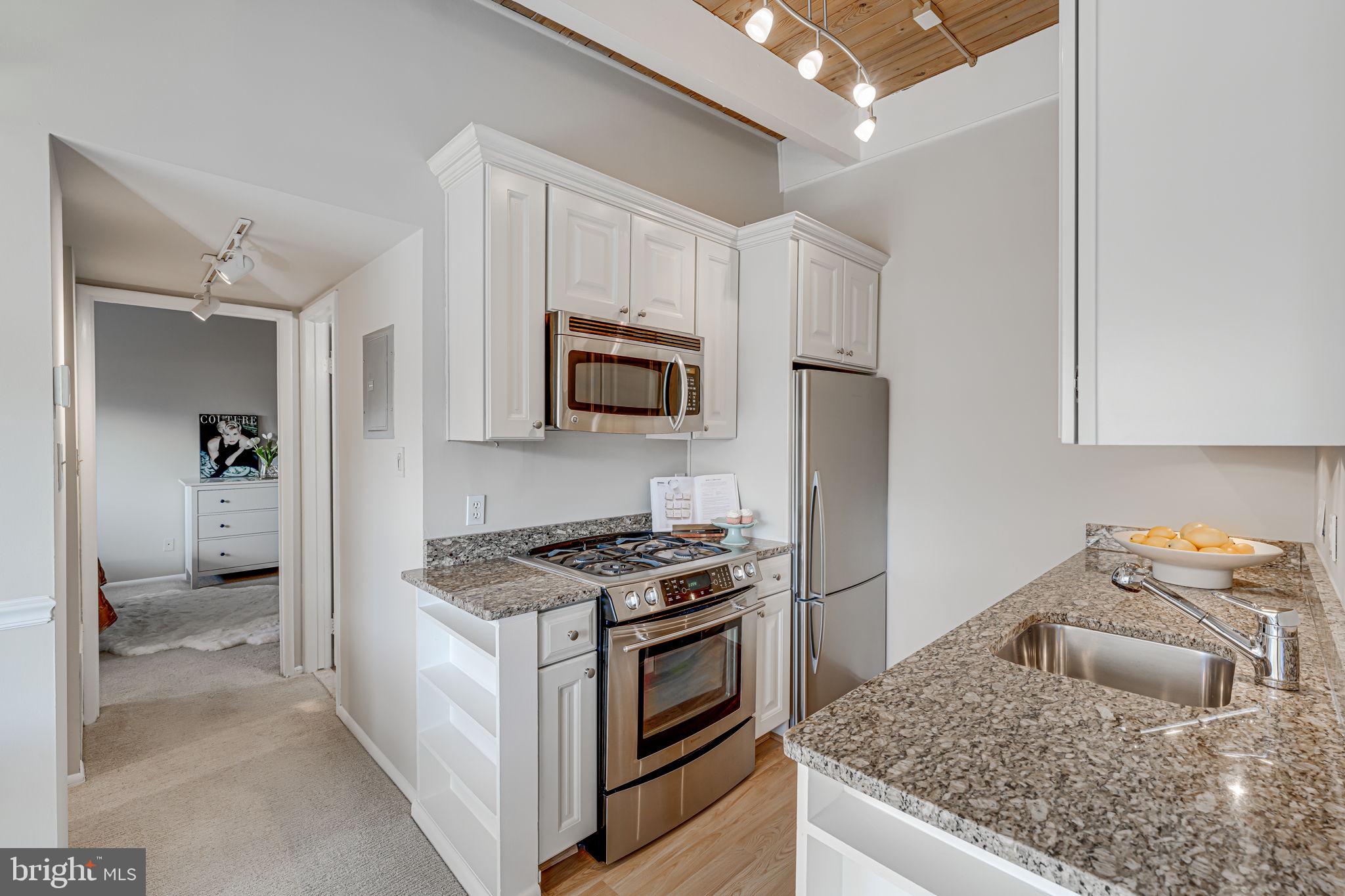 4903 AMERICANA DRIVE 207