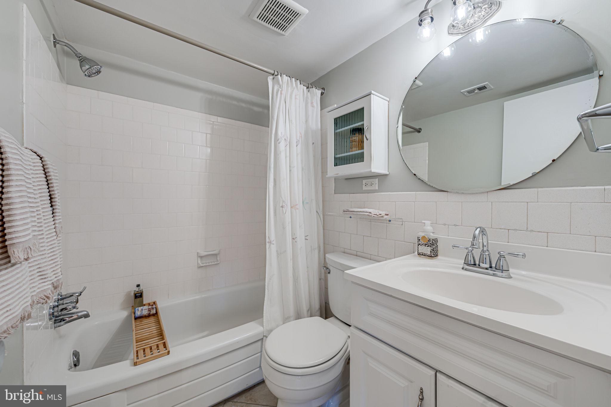 4903 AMERICANA DRIVE 207