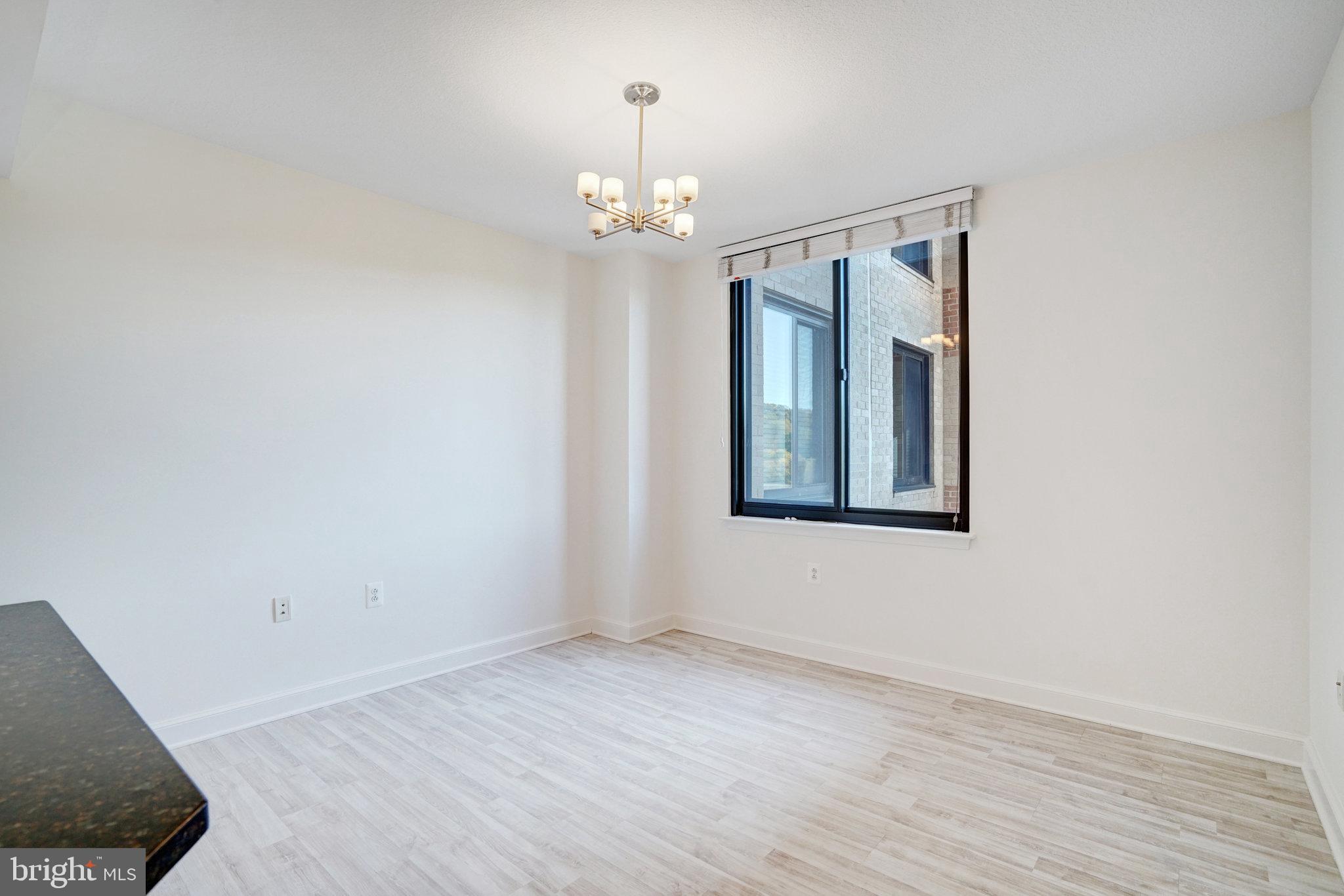 2451 MIDTOWN AVENUE 927