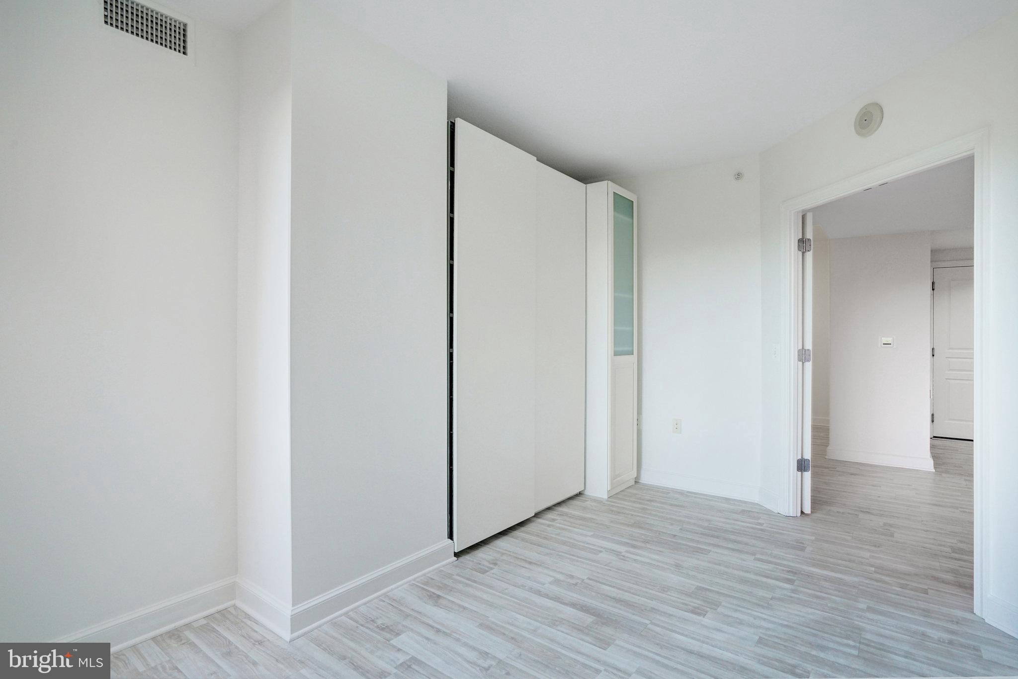 2451 MIDTOWN AVENUE 927