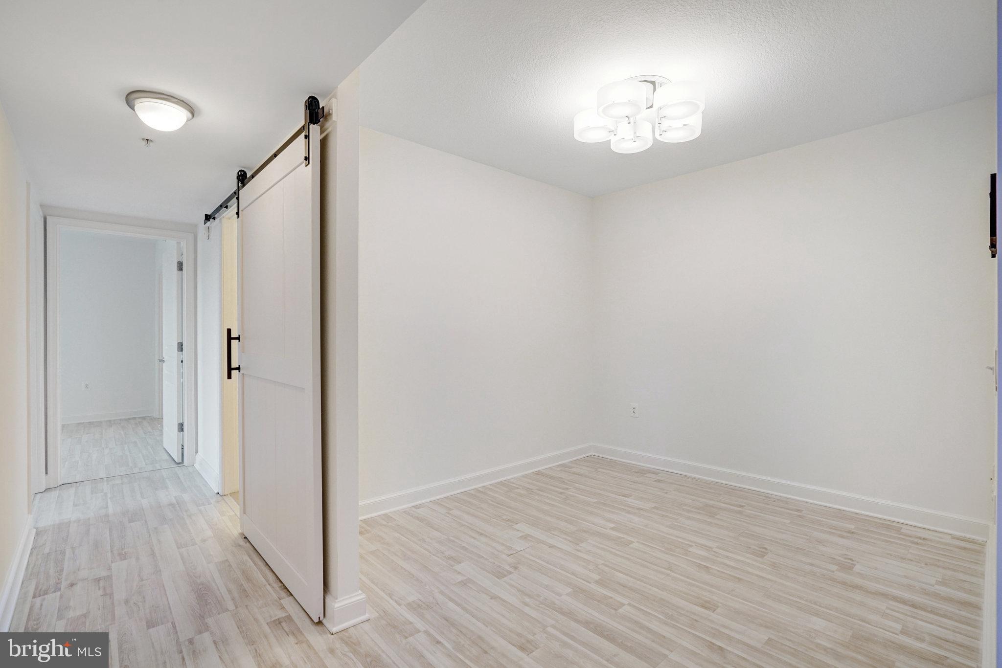 2451 MIDTOWN AVENUE 927